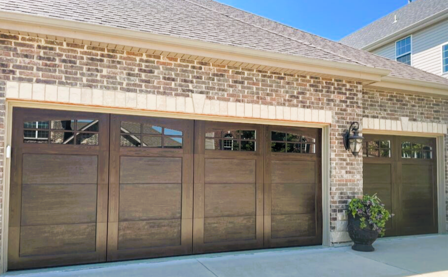 Custom garage door installation service in Coral Springs showcasing a modern and durable garage door design..